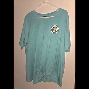 Joei & I Teal Knot Hem Embroidered Daisy T-Shirt Women's Plus 2X/3X NWT